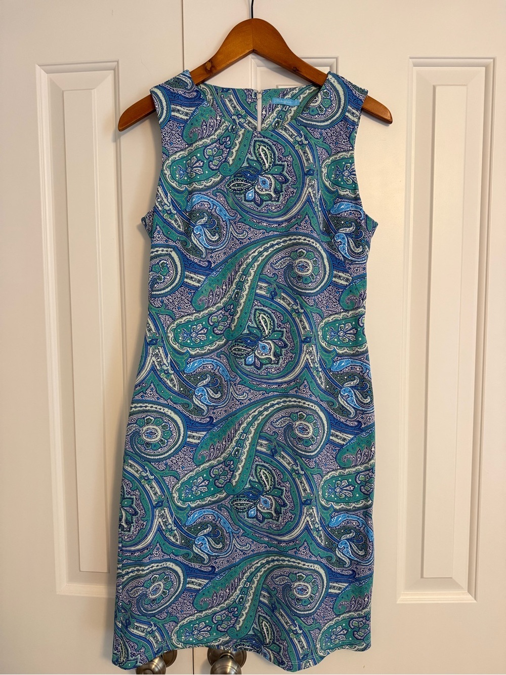 J.McLaughlin Sleeveless sheath/shift dress Paisley Pattern in Catalina Cloth S